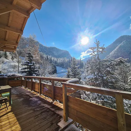 Chalet Le Noisetier - Mini 2 Pers - 2min La Clusaz - Aravistour